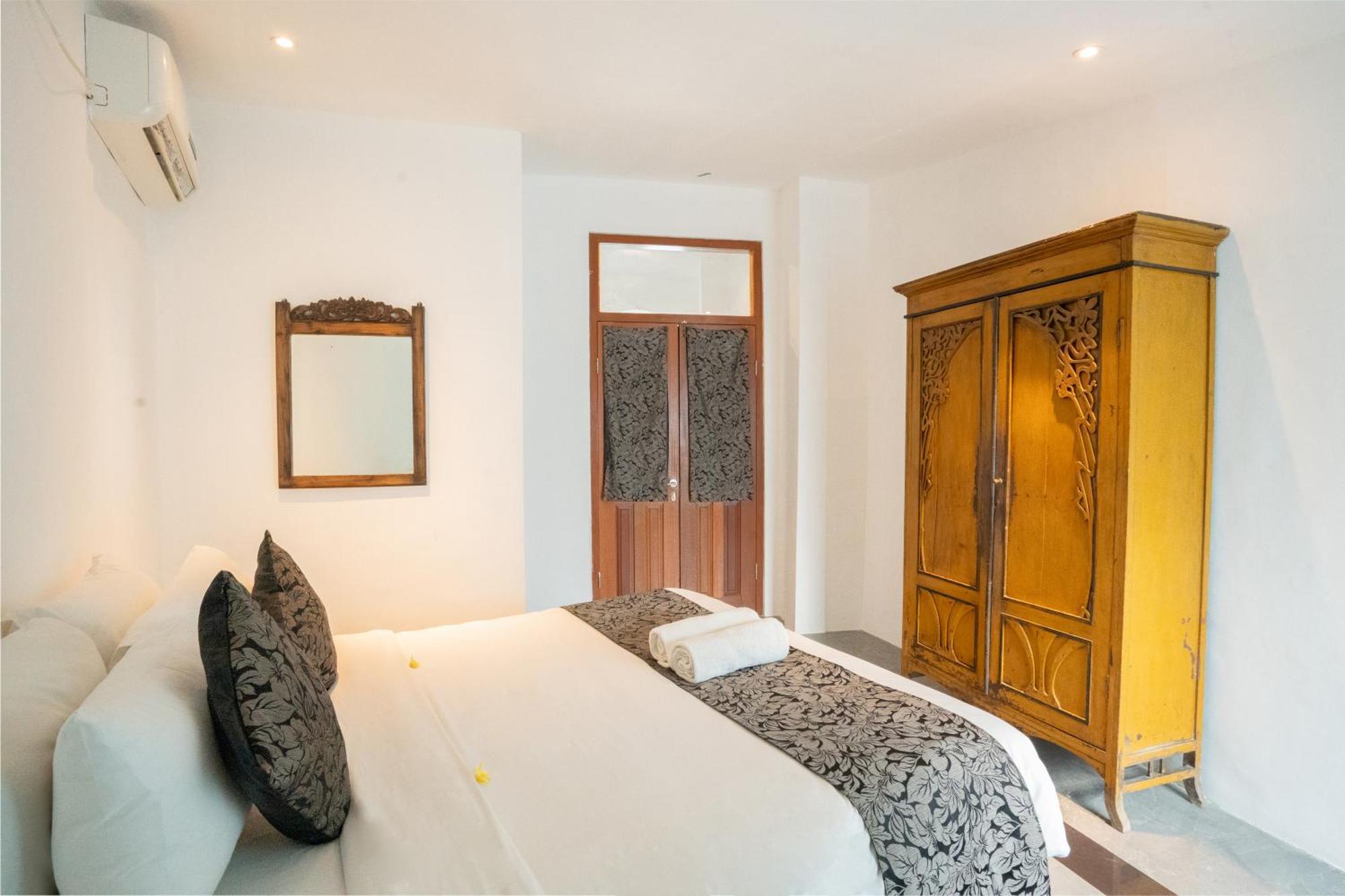 Villa Etnik Seminyak Esterno foto