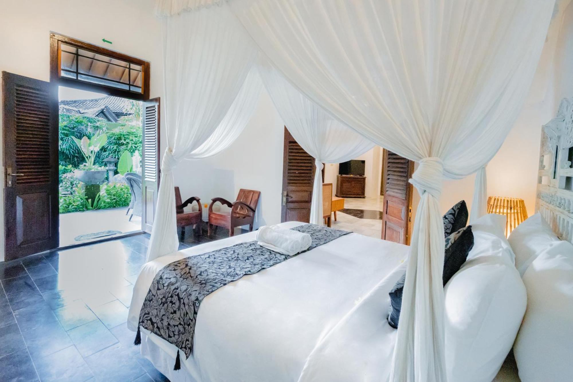 Villa Etnik Seminyak Esterno foto