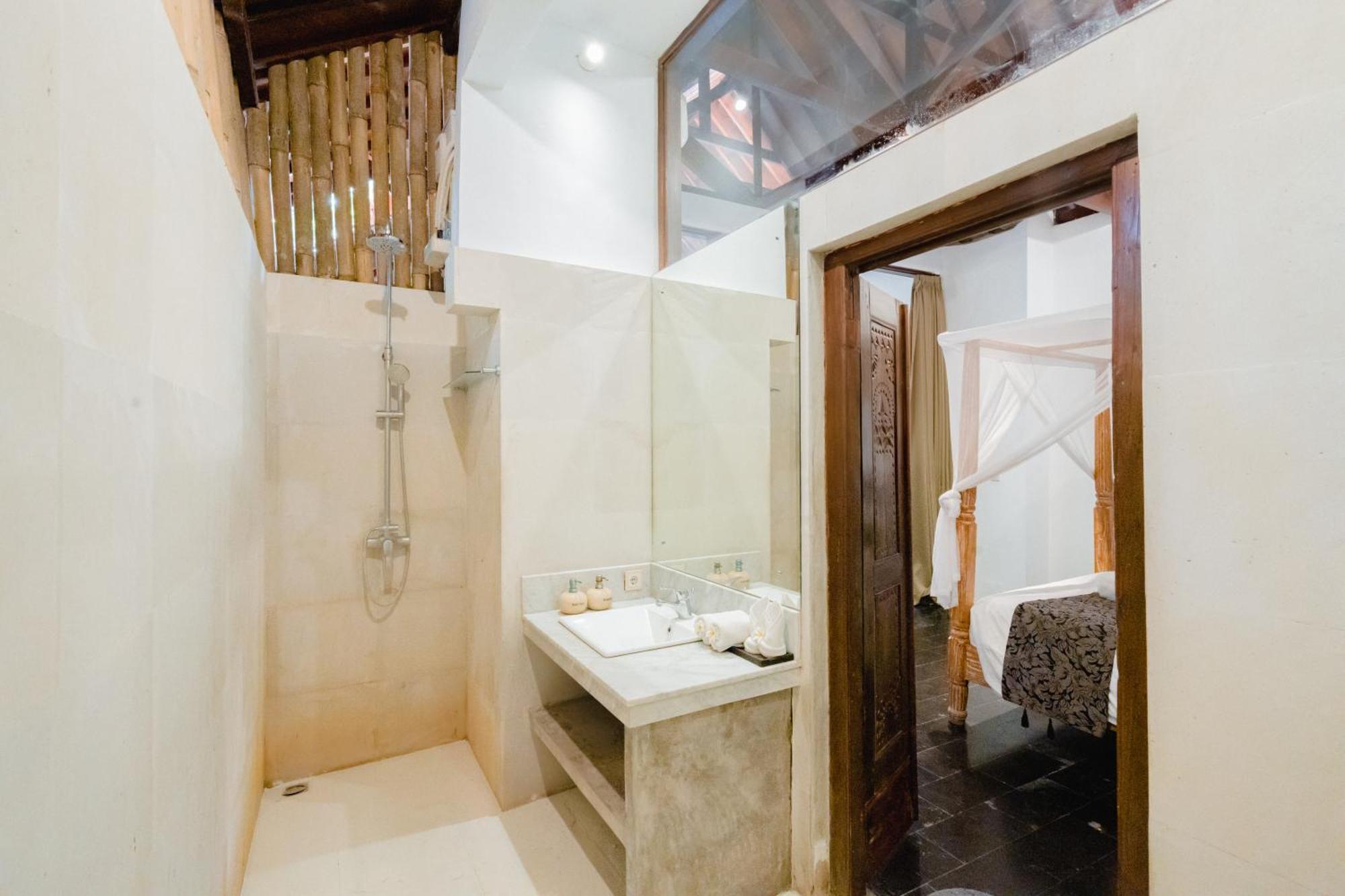 Villa Etnik Seminyak Esterno foto