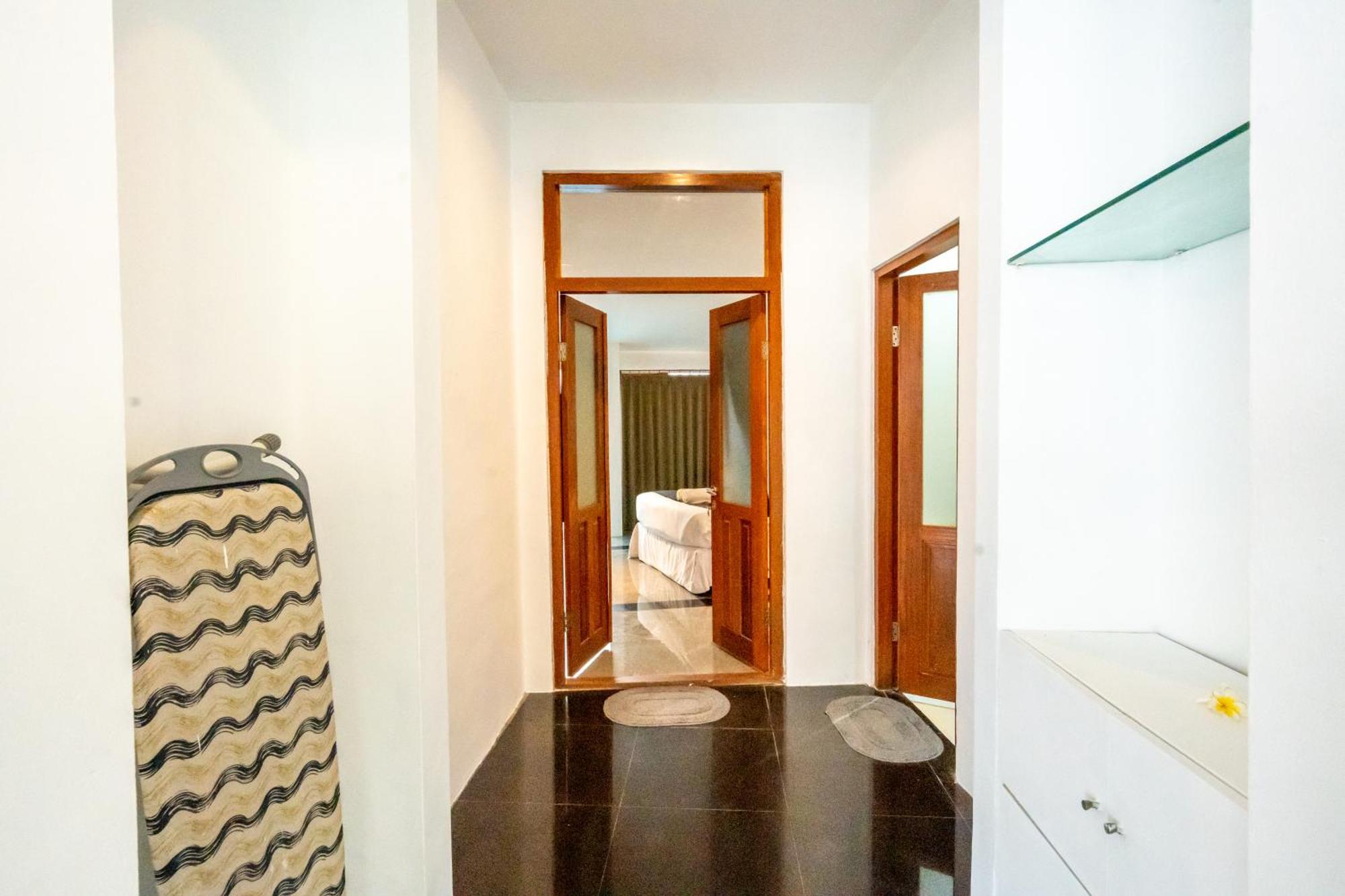 Villa Etnik Seminyak Esterno foto
